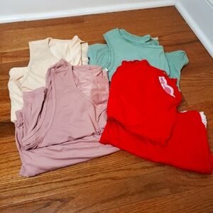 Lounge pj's sleeveless shorts sets size 3X (red/pink/cream/green).